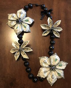 Kukui nut graduation money lei