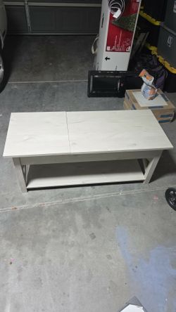Coffee Table with retractable top