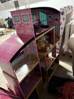 Barbie House