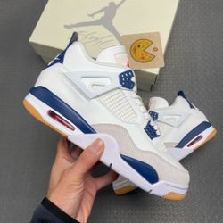 Jordan 4’s