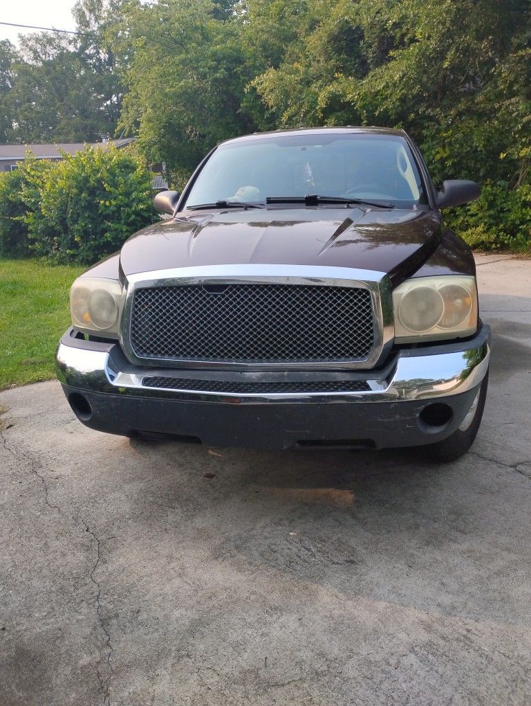 2005 Dodge Dakota