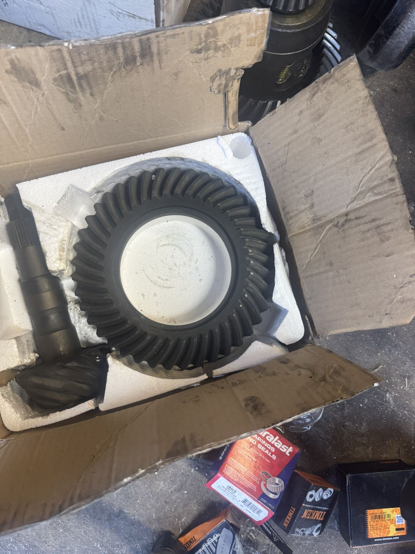 8.5 10 Bolt 373 Gears 28spline 