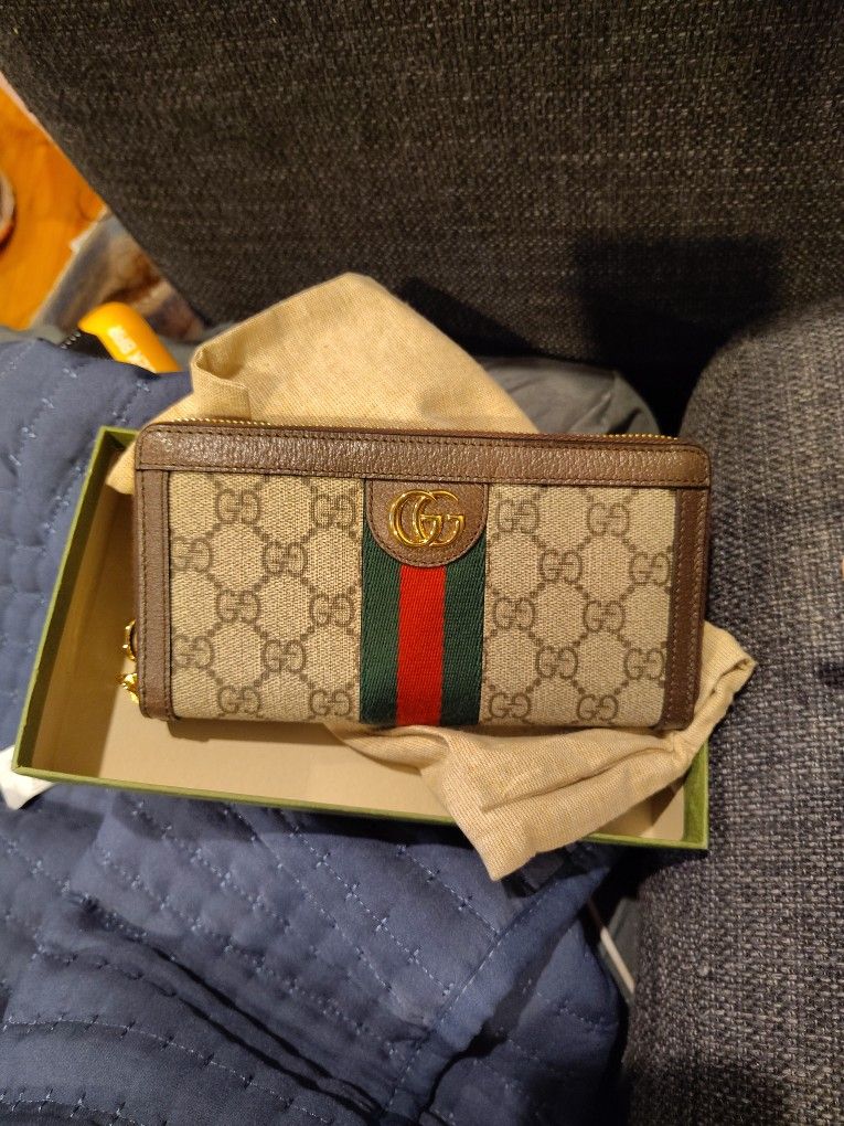 Gucci GG Supreme Ophidia Zip Around Wallet 523154