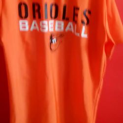 ORIOLES KIDS SIZE  14/16 , T-SHIRT.... CHECK OUT MY PAGE FOR MORE ITEMS