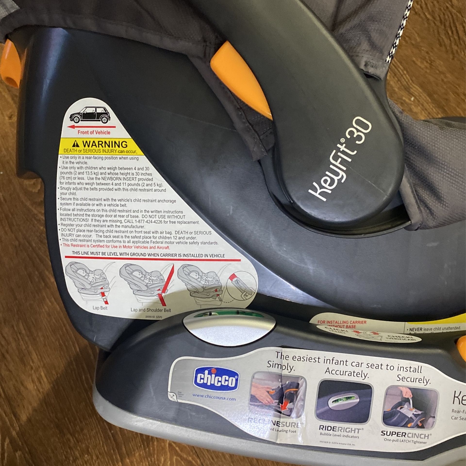Like New Chicco Key fit 30 Car seat And Base 