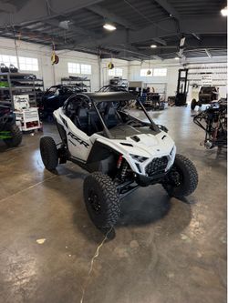 POLARIS PRO R ULTIMATE 2026