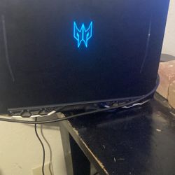 Predator Helios 300 Gaming Laptop 