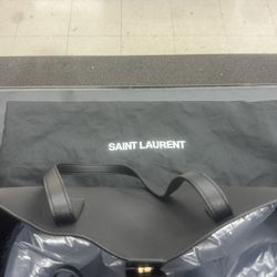Saint Laurent