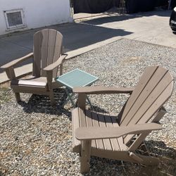 Weathered Wood Plastic Adirondack Chair Set With Small Table  