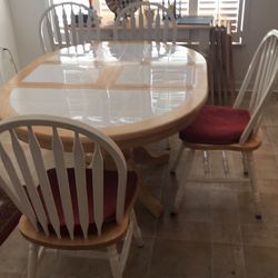 58”oval table with 4chairs