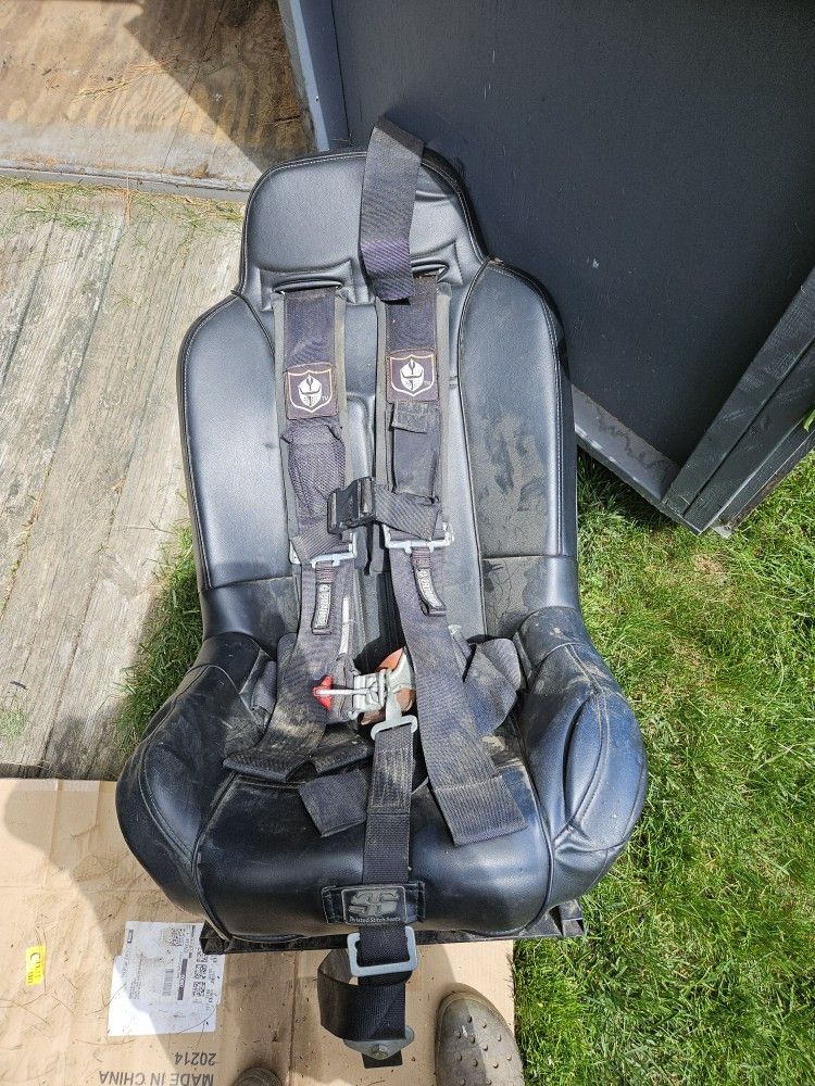 5 Point Harness UTV Seat