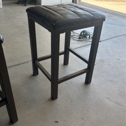 4 Bar Stools