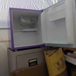 Small Fridge 