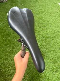 superslant seatpost with seat