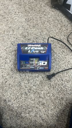 Traxxas charger rc car