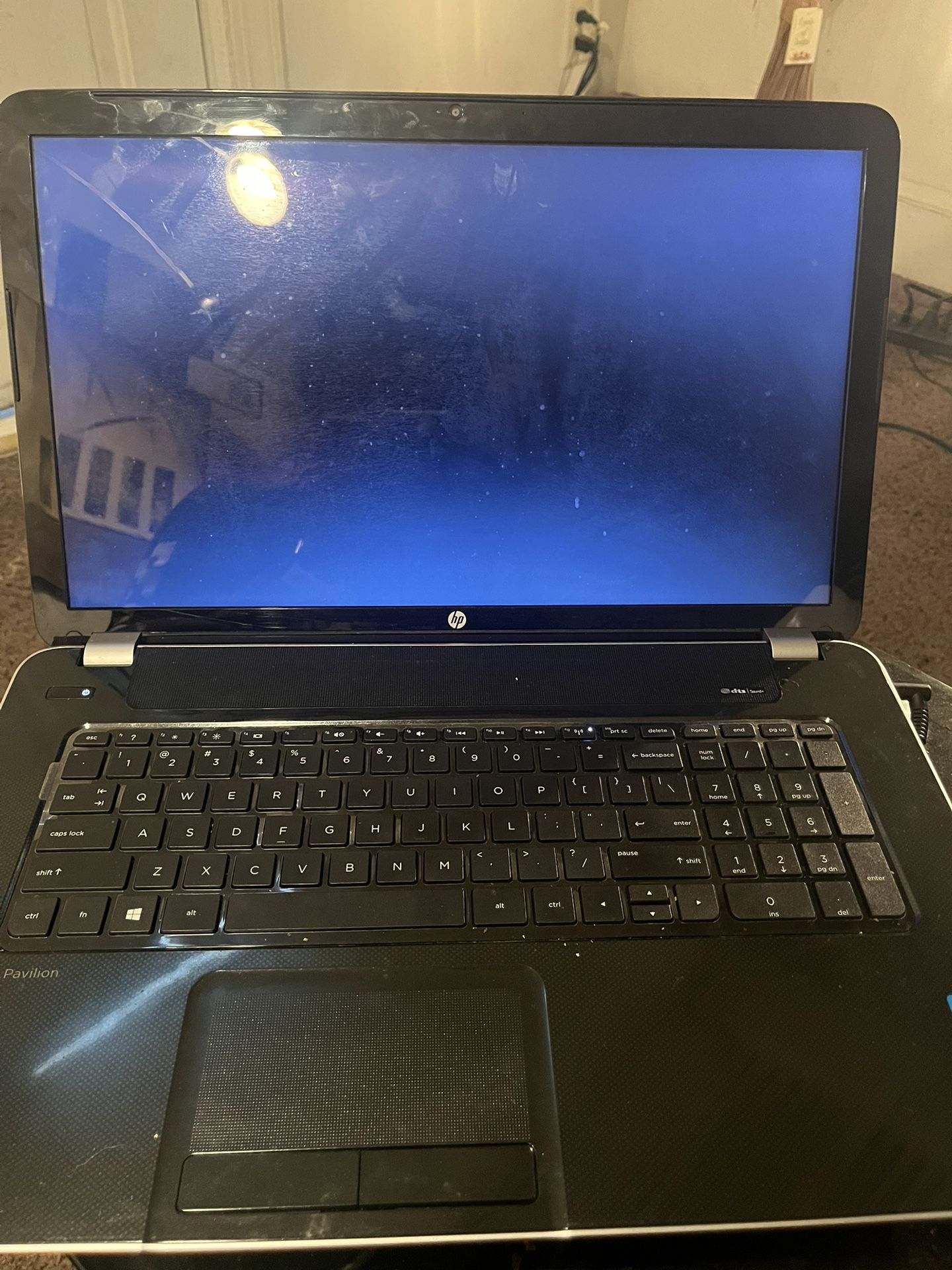 HP Pavlaloin Laptop 