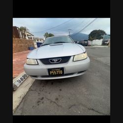 2000 Ford Mustang