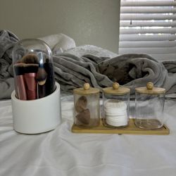 Makeup Brush Organizer