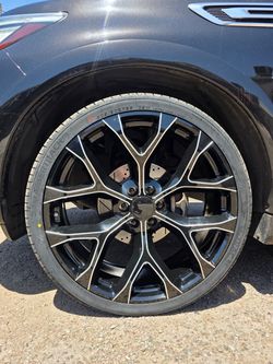 22x9 Snowflake Wheels and Tires 305/30/26 Mastertrack