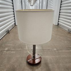 Modern Table Lamp – Wood Base
