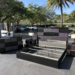 Beautiful Bedroom Set King Size Solid Wood Black Color Like New By Coaster Fine Furniture