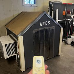 Air Conditioned Dog House 