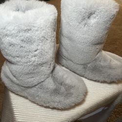 Lauren Conrad Grey Fur Boots