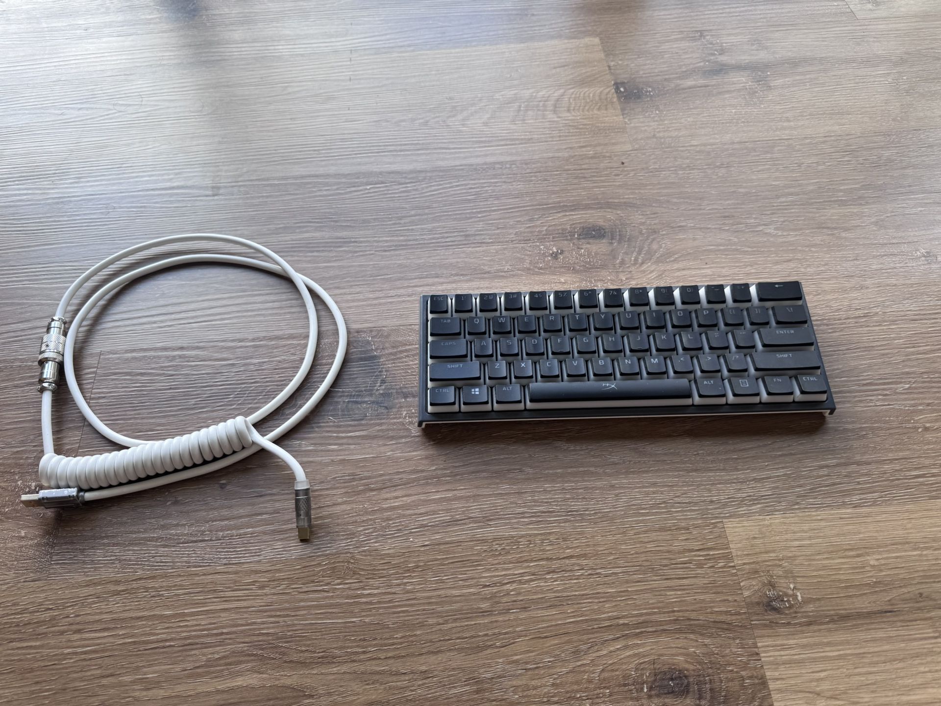 Ducky One 2 Mini + Accessories