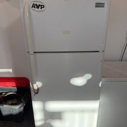 Frigidaire refrigerator 