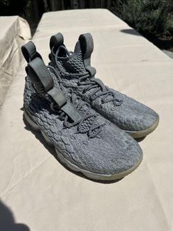 Lebron Basketball shoes