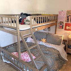 Queen/twin Bunk Bed