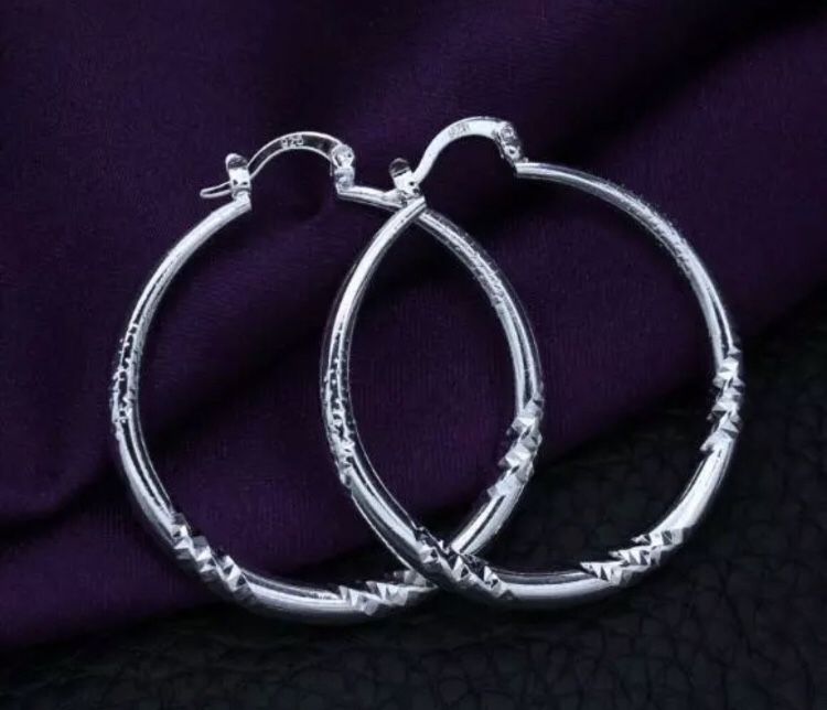 925 Sterling Silver STAMPED 1.75” classic round diamond cut hoop earrings