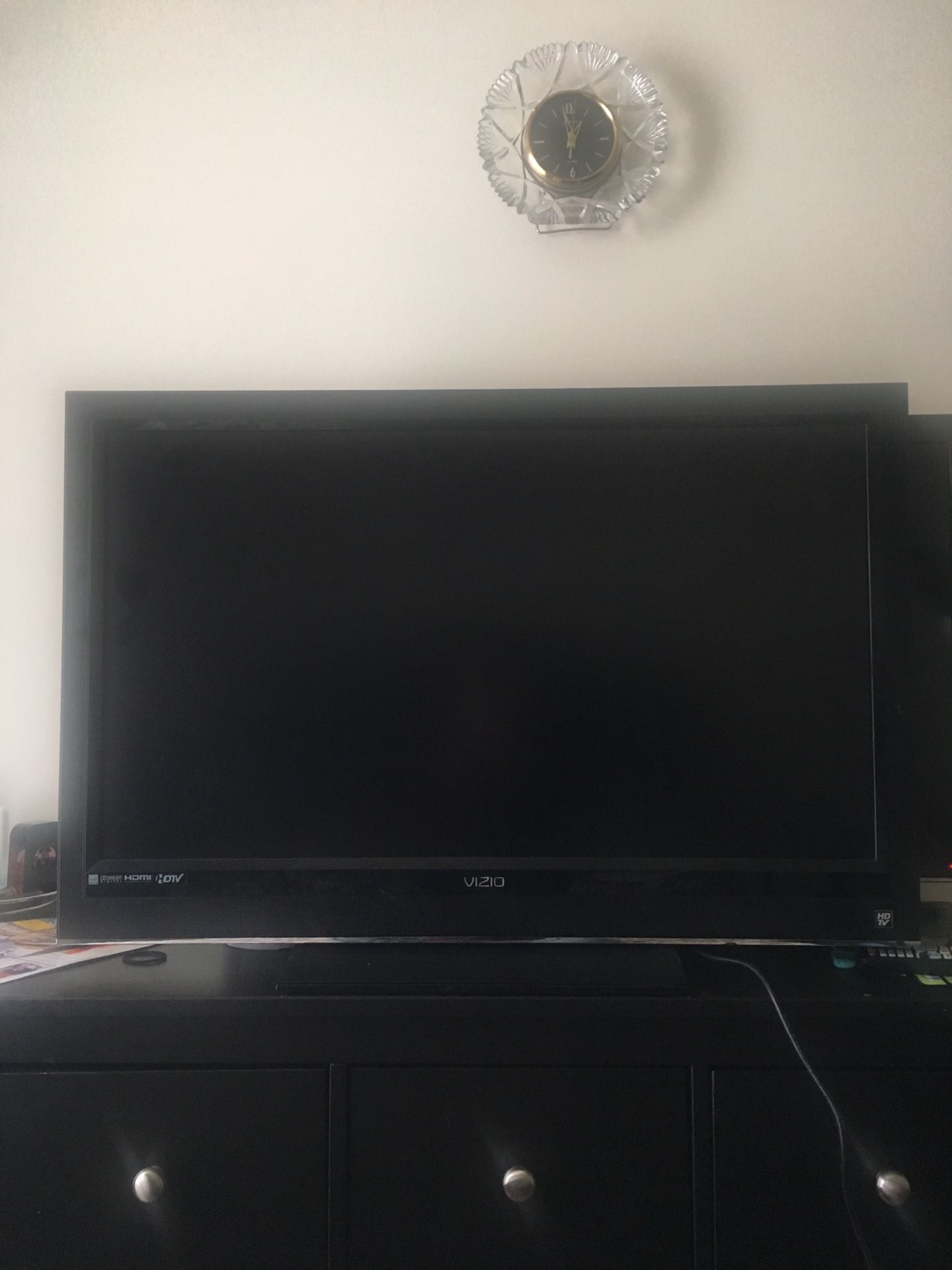 37” tv for sale