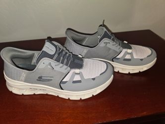 Men's sketcher's shoes