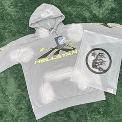 GREEN HELLSTAR HOODIE🛍️🧼