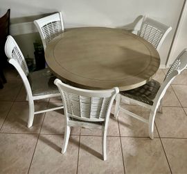 Dinning set round table whit  5 chairs