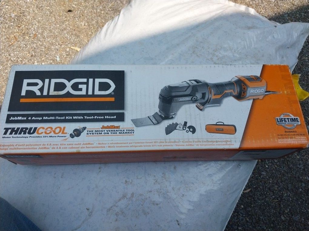 Rigid JobMax 4 Amp Multi-Tool Kit With Tool-Free Head