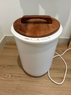 Sameat Towel Warmer with Wood Lid