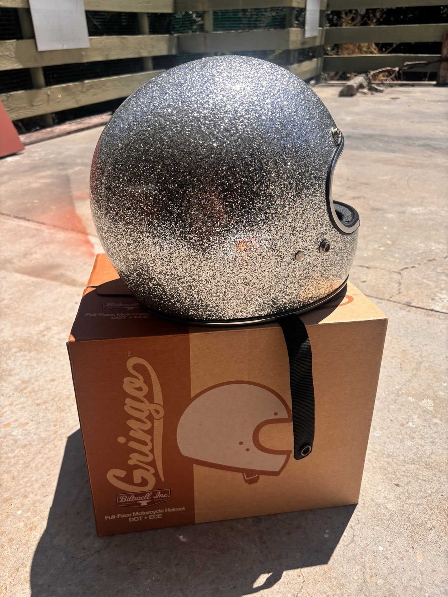 BILTWELL GRINGO SILVER MEGAFLAKE – Krazy Katz Moto