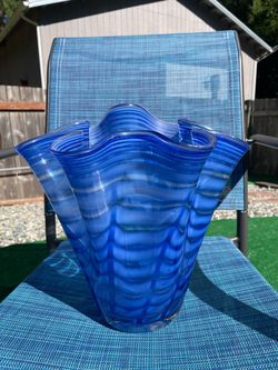 Stunning cobalt blue blown glass vase ruffle edge 11-1/2” tall meetup in Woodinville only