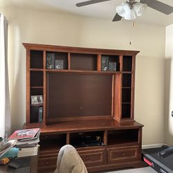 BigEntertainment Center