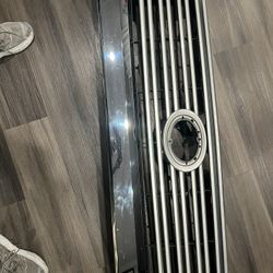 2017-2017 Toyota Tundra Grill
