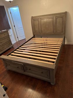 Queen wooden bed