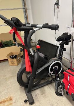 Echelon X-15 Smart Fitness Stationary Bike