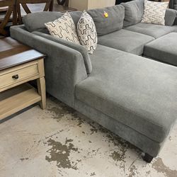 Furniture , Household Items, Toys, Home Decor . Wholesale Direct To The Public