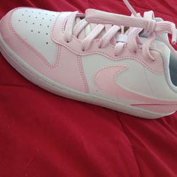 Pink nike Dunks 