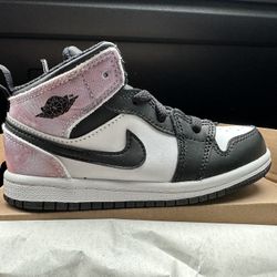 Jordan 1 Mid