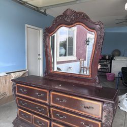 Wood Dresser W Mirror 