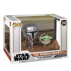 Funko Pop! Television Moments The Mandalorian With The Child 390