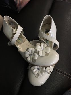 Girl size dress shoes